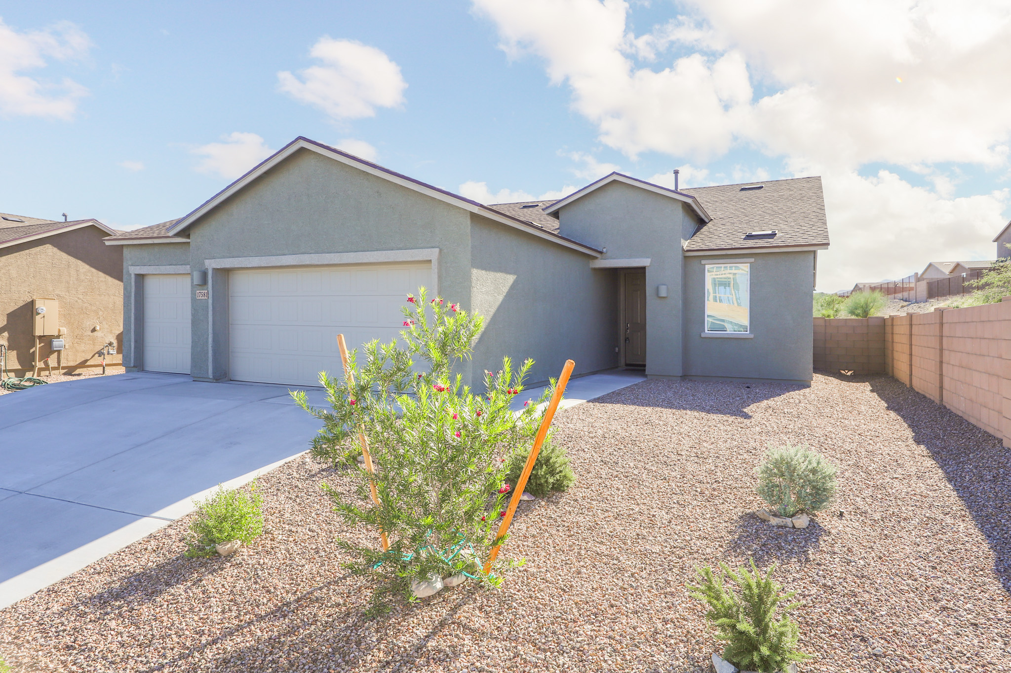 17581 South Desert Barberry Drive