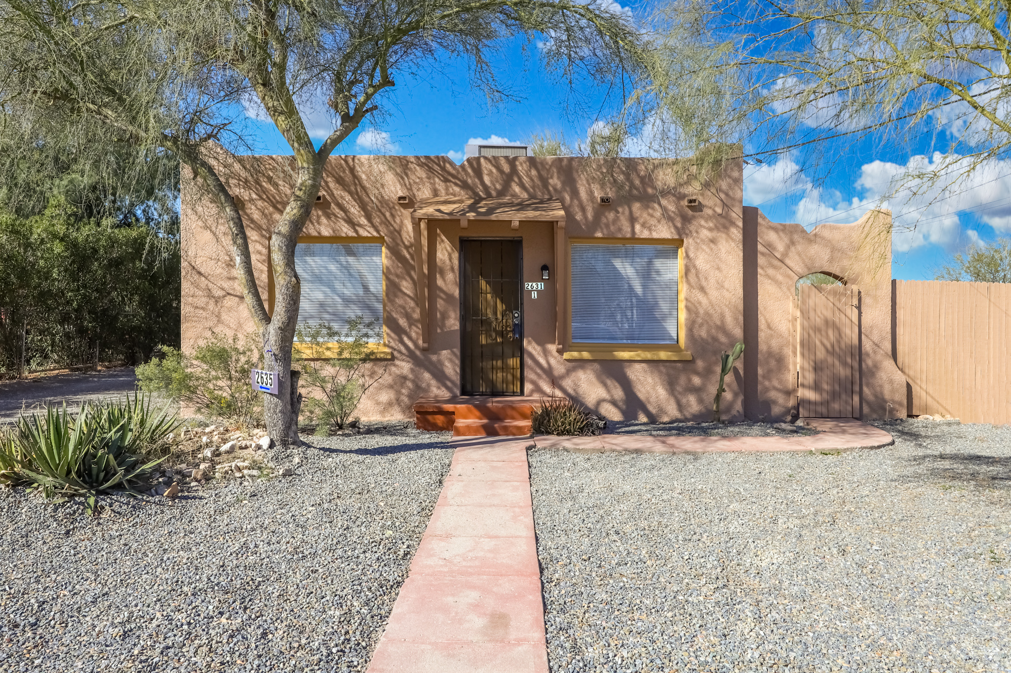 2631 N Fontana Ave - 1