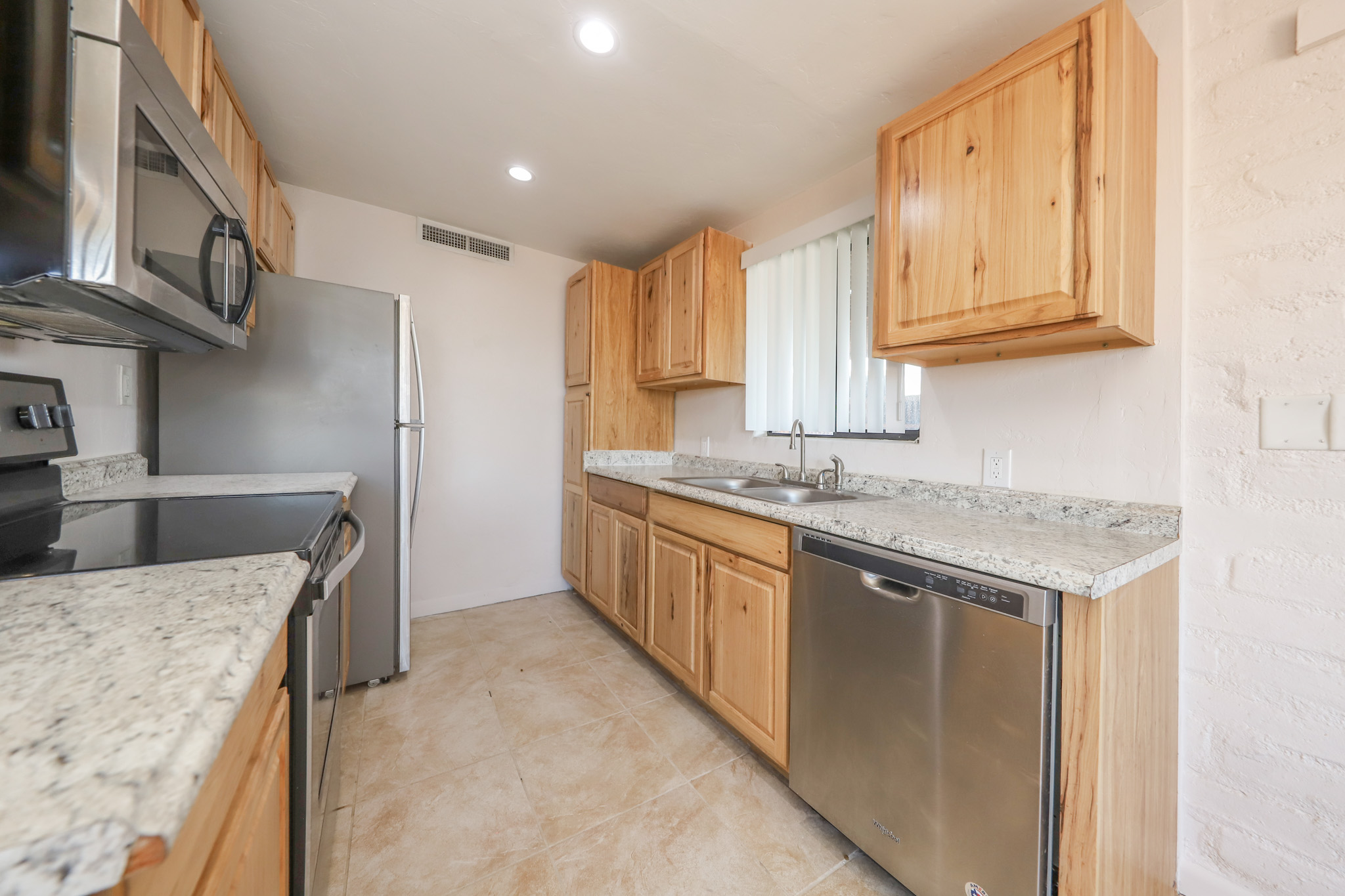 3932 North Park Avenue - 1