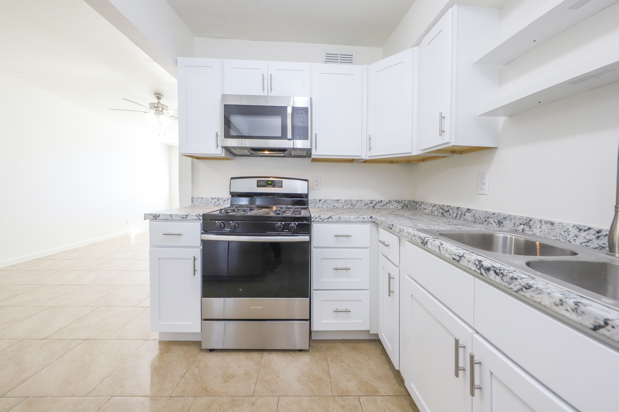 2012 South Beverly Avenue