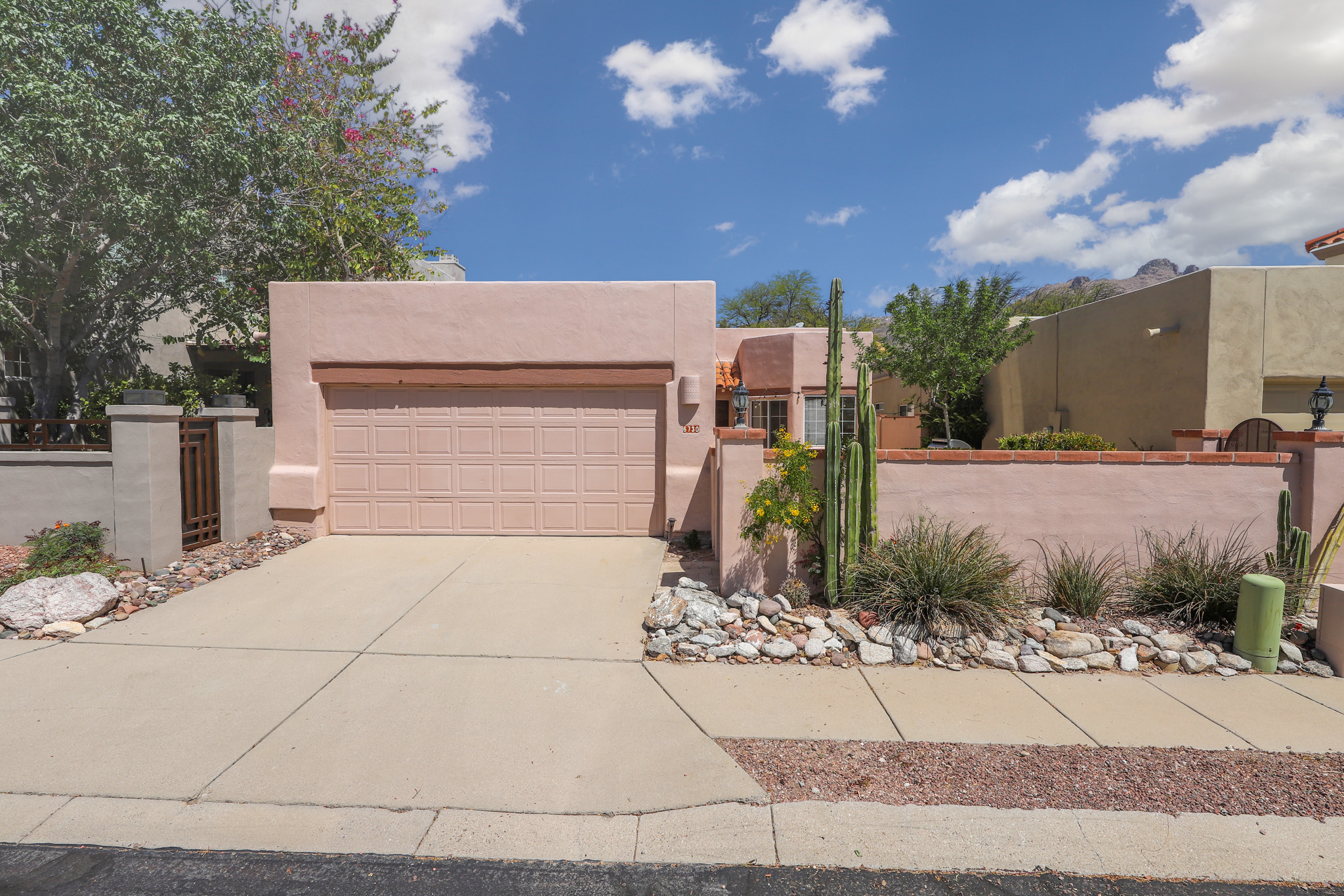 6730 N Calle De Calipso - 1